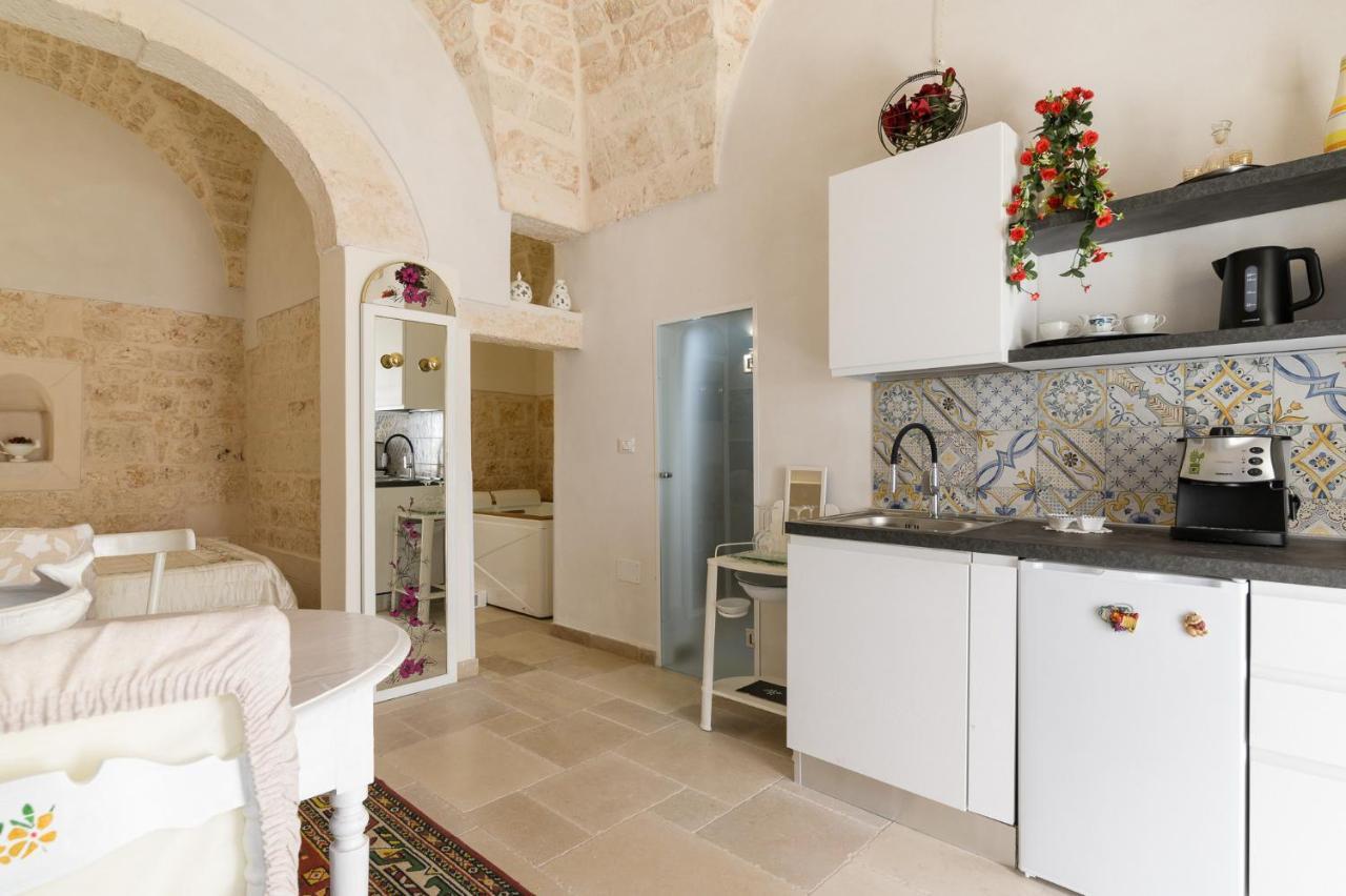 Stairway With Jacuzzi By Wonderful Italy Apartment Ostuni Exterior foto